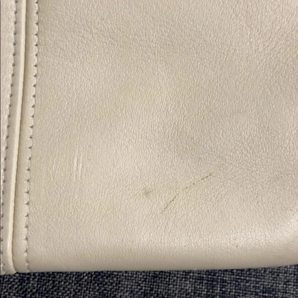 Vintage Coach leather cross body bag, cream - Picture 15 of 15